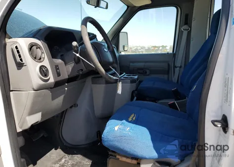 2011 Ford Econoline E350 Super Duty Cutaway Van from USA, damaged, VIN 1FDWE3FL6BDA37205